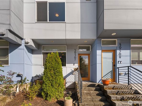 5936 S 36th Avenue F, Seattle WA 98118