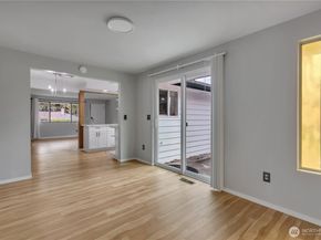 8254 NE 143rd Place, Kirkland WA 98034