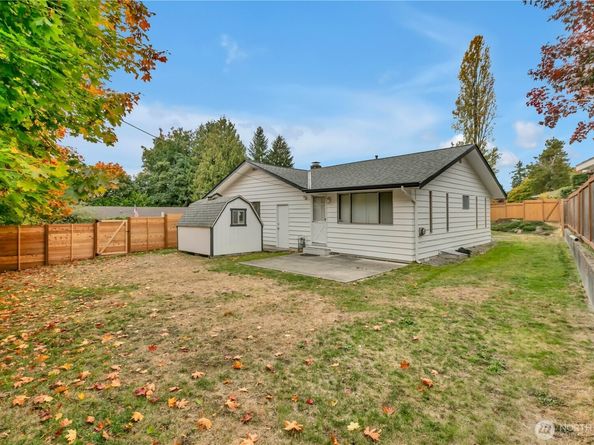 8254 NE 143rd Place, Kirkland WA 98034