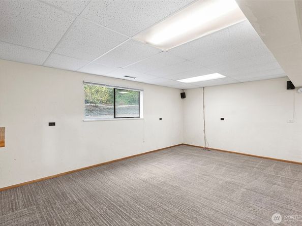 6550 NW Mathwig Lane, Silverdale WA 98383