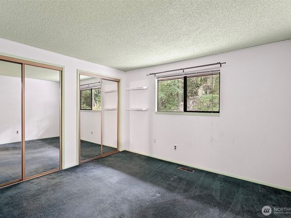 6550 NW Mathwig Lane, Silverdale WA 98383