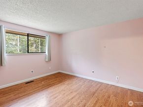 6550 NW Mathwig Lane, Silverdale WA 98383