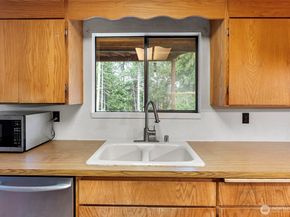 6550 NW Mathwig Lane, Silverdale WA 98383