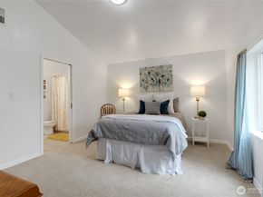 14426 12th Avenue SW, Burien WA 98166