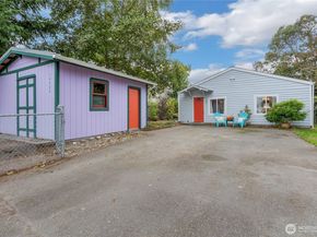 14426 12th Avenue SW, Burien WA 98166