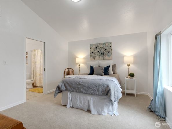 14426 12th Avenue SW, Burien WA 98166