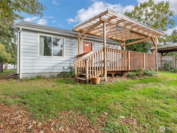 14426 12th Avenue SW, Burien WA 98166