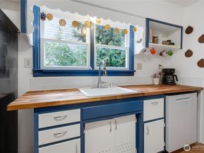 14426 12th Avenue SW, Burien WA 98166