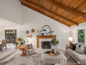 14210 207th Place NE, Woodinville WA 98077