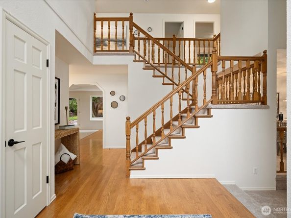 14210 207th Place NE, Woodinville WA 98077