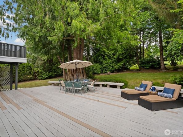 14210 207th Place NE, Woodinville WA 98077