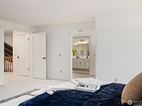 14210 207th Place NE, Woodinville WA 98077