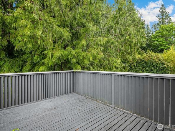 14210 207th Place NE, Woodinville WA 98077