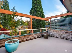 16375 NE 44th Court, Redmond WA 98052