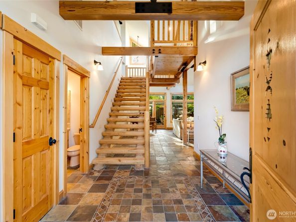 16375 NE 44th Court, Redmond WA 98052