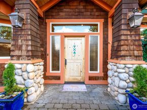 16375 NE 44th Court, Redmond WA 98052