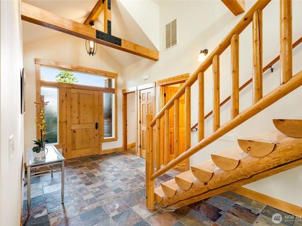 16375 NE 44th Court, Redmond WA 98052