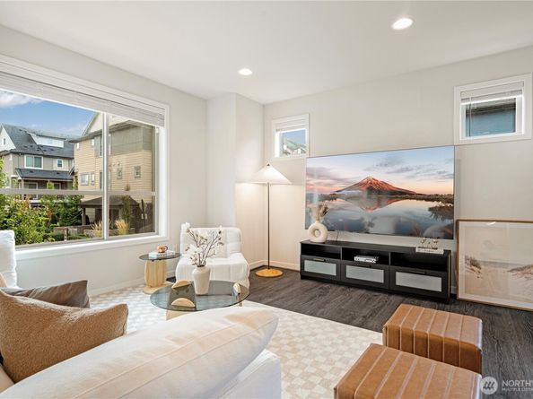 1187 7th Avenue NE 14.6, Issaquah WA 98029