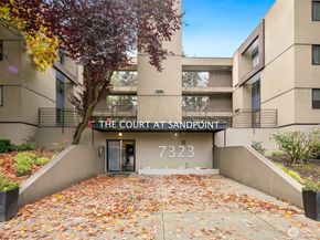 7323 Sand Point Way NE 103, Seattle WA 98115