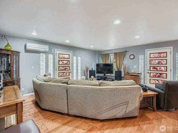 16051 51st Avenue S, Tukwila WA 98188