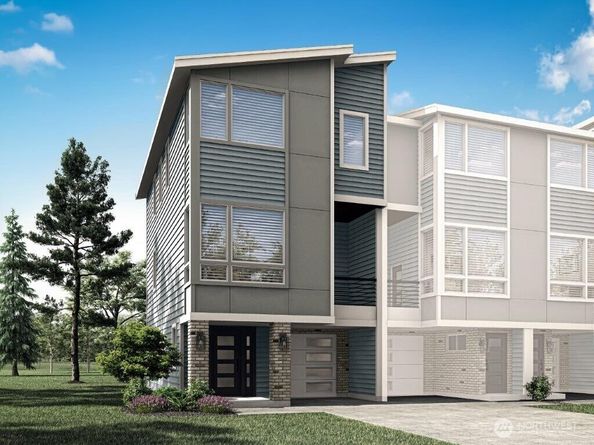 12814 66th Avenue S, Seattle WA 98178