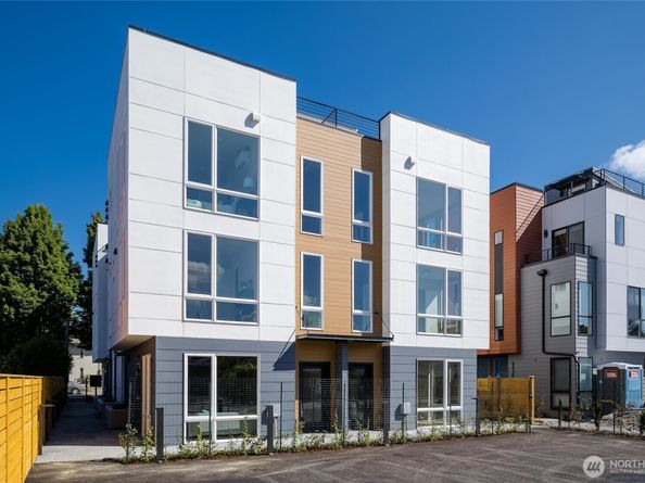 527 S Cloverdale Street D, Seattle WA 98108