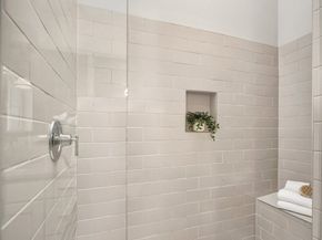 22773 SE 14th Court 10, Sammamish WA 98075