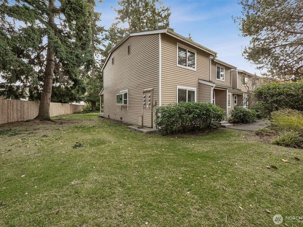 23816 12th Place S 406, Des Moines WA 98198