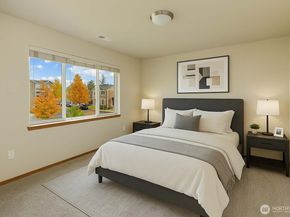 2383 Yulan Walk, Bremerton WA 98310