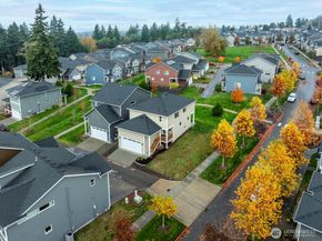 2383 Yulan Walk, Bremerton WA 98310