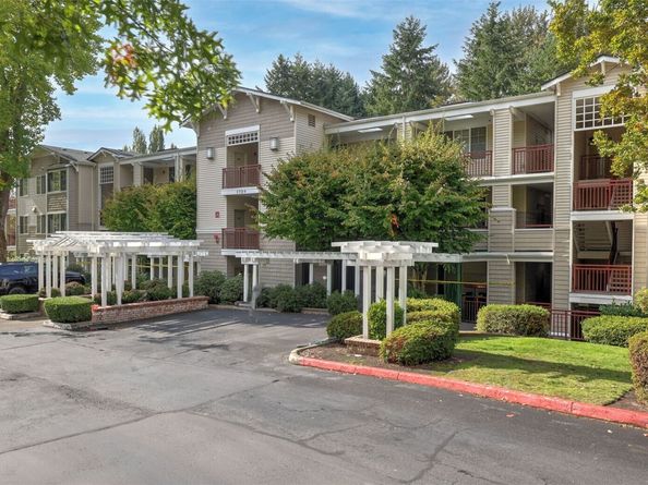 1709 134th Avenue SE 19, Bellevue WA 98005