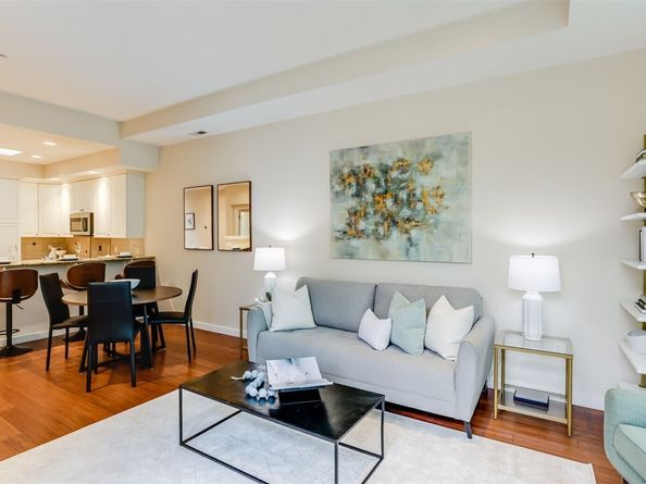 1709 134th Avenue SE 19, Bellevue WA 98005