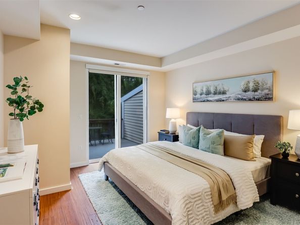 1709 134th Avenue SE 19, Bellevue WA 98005