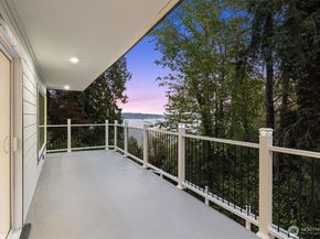 14538 38th Avenue NE, Lake Forest Park WA 98155