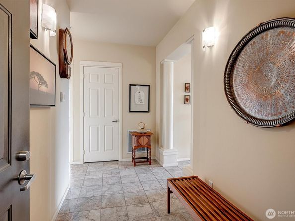 10042 Main Street 404, Bellevue WA 98004
