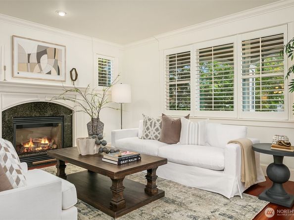 5112 48th Avenue NE, Seattle WA 98105