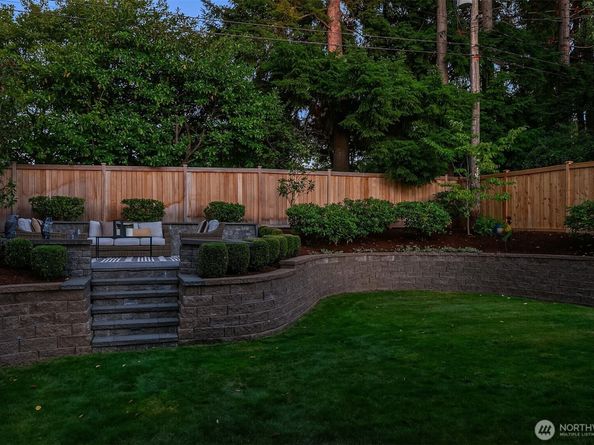 5112 48th Avenue NE, Seattle WA 98105