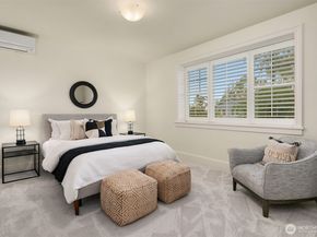 5112 48th Avenue NE, Seattle WA 98105