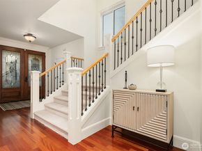 5112 48th Avenue NE, Seattle WA 98105