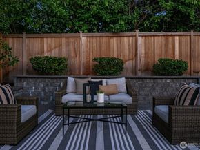 5112 48th Avenue NE, Seattle WA 98105