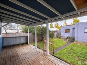 1628 McDougall Avenue, Everett WA 98201