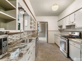 1628 McDougall Avenue, Everett WA 98201