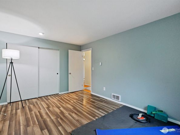 16504 3rd Drive SE, Bothell WA 98012