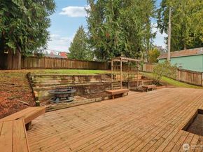 16504 3rd Drive SE, Bothell WA 98012