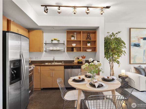 4422 Bagley Avenue N 108, Seattle WA 98103