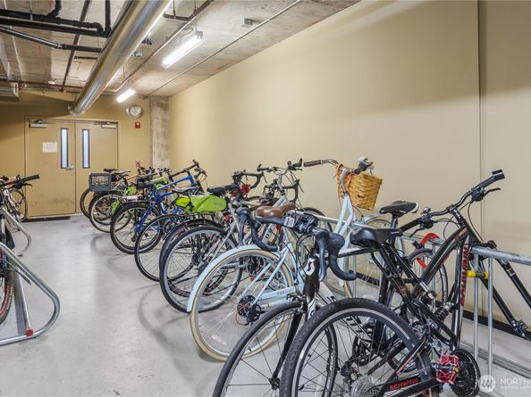 4422 Bagley Avenue N 108, Seattle WA 98103