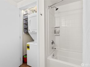 4422 Bagley Avenue N 108, Seattle WA 98103