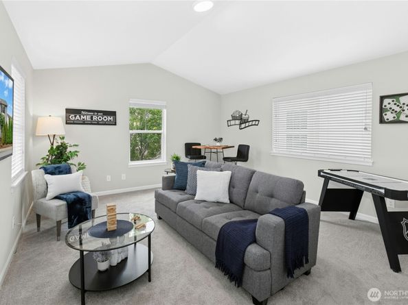 24690 SE 46th Terrace, Sammamish WA 98029