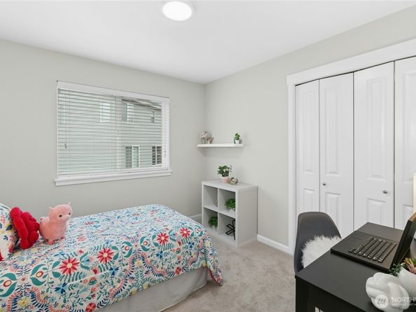 24690 SE 46th Terrace, Sammamish WA 98029