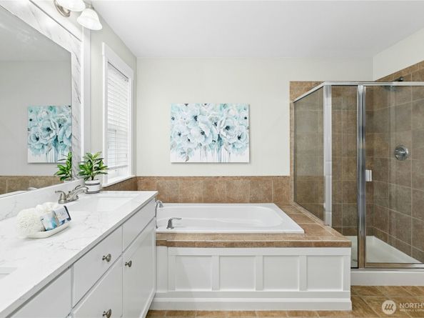 24690 SE 46th Terrace, Sammamish WA 98029